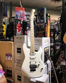 (Category: ) located in . Submitted by JamcrewMusicStudio (Listing ID 1271586299, Image 1). Description: .
