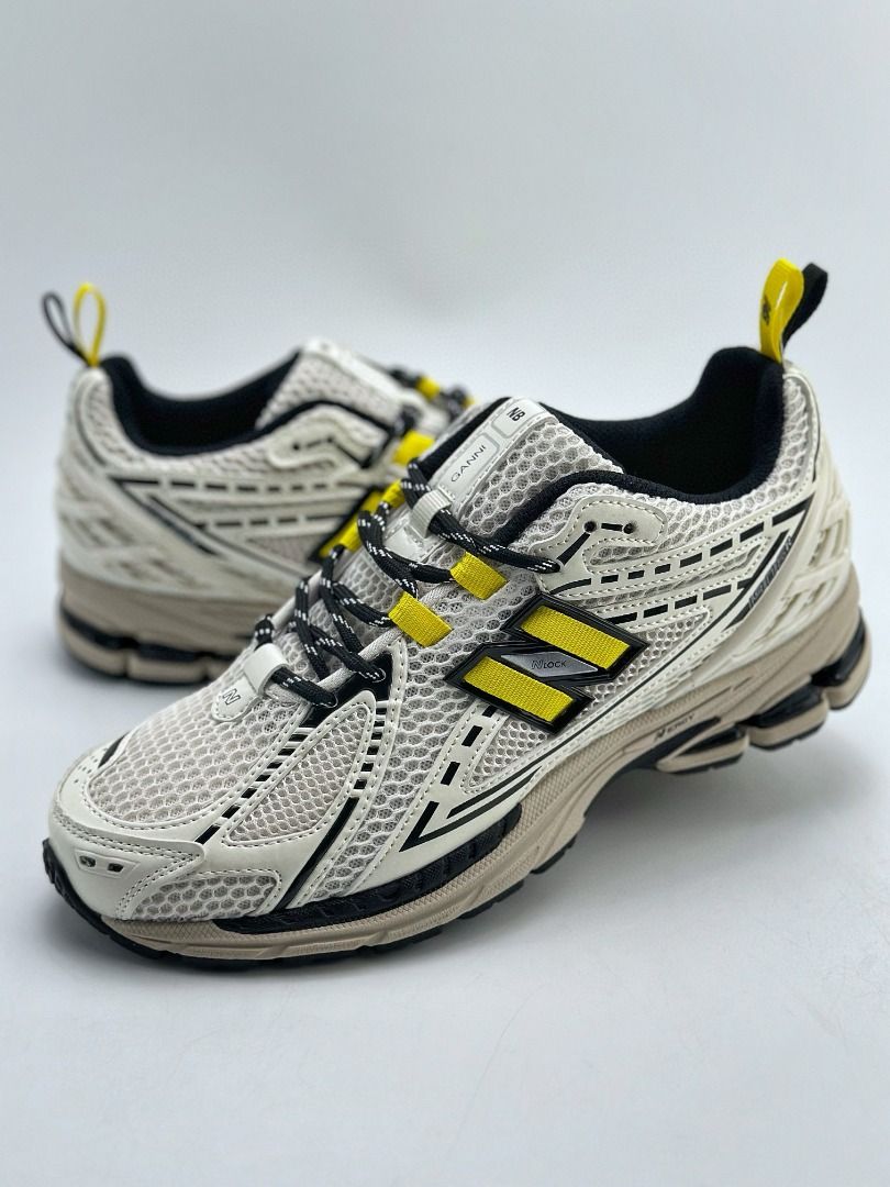 New balance deals 826