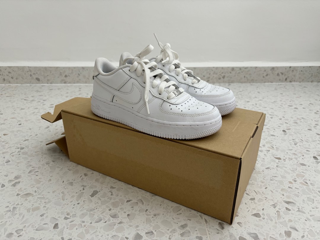 Air force 1 discount force is female