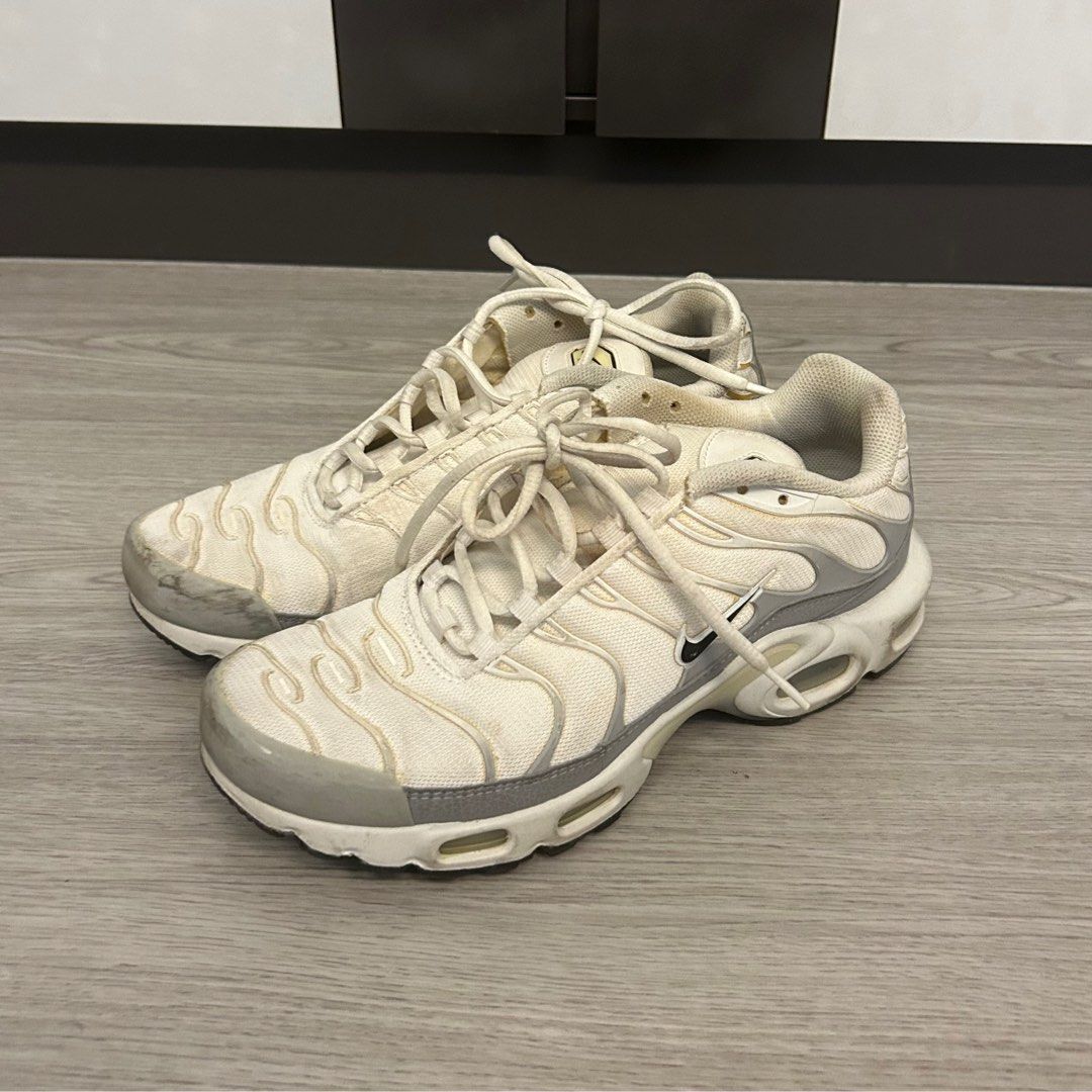 Nike air max plus US 8.5 white Men s Fashion Footwear Sneakers