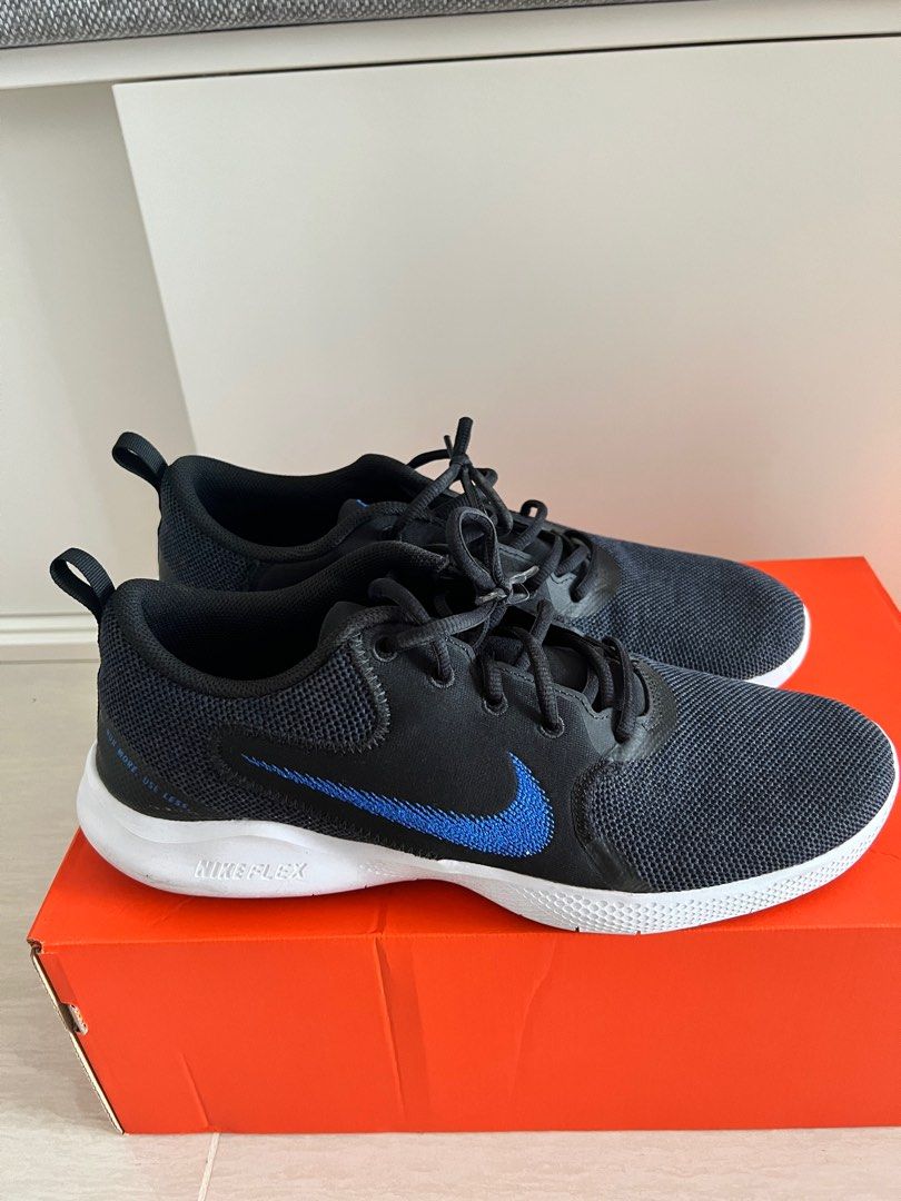 NIKE FLEX black