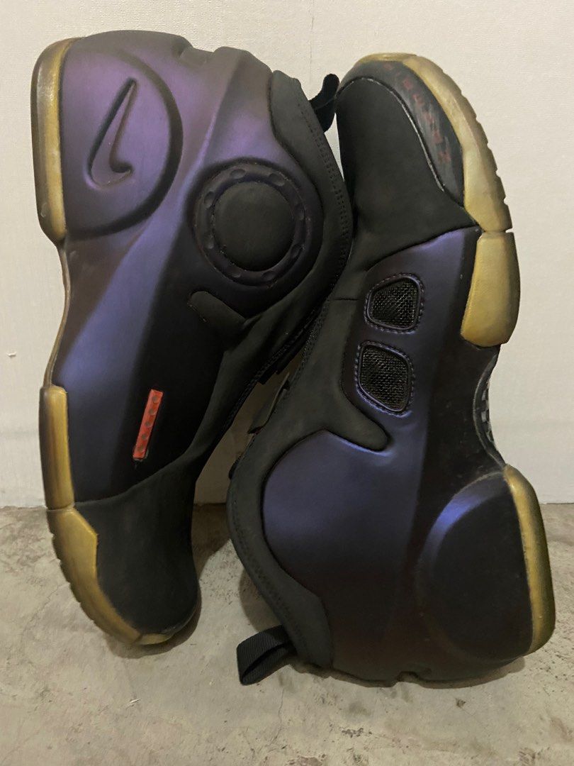 flightposite 2 eggplant on feet