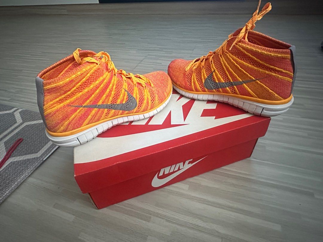 nike flyknit chukkas