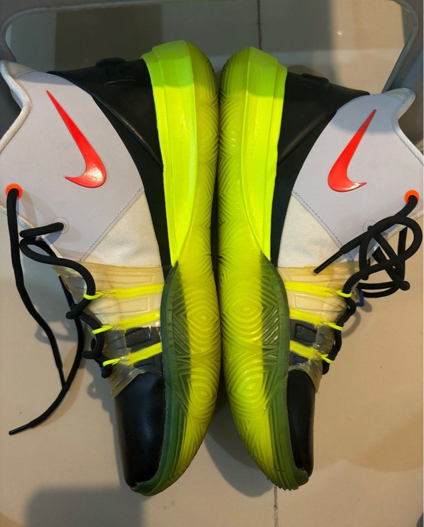 Kyrie rokit shop on feet