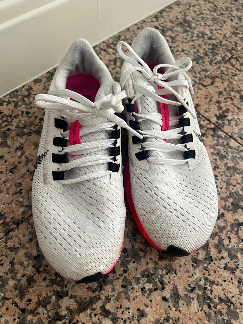 Nike ladies sneakers