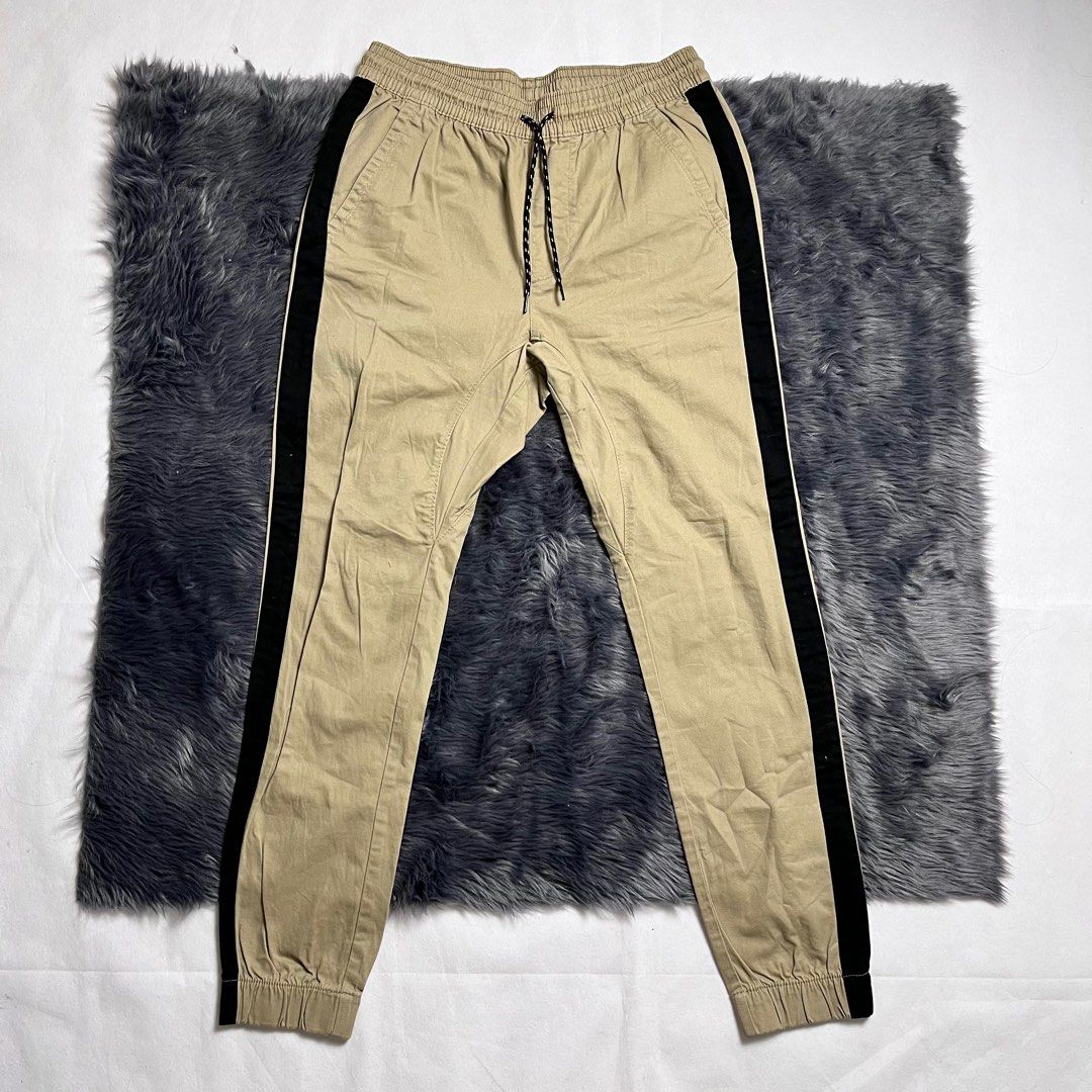Dark khaki joggers 2025
