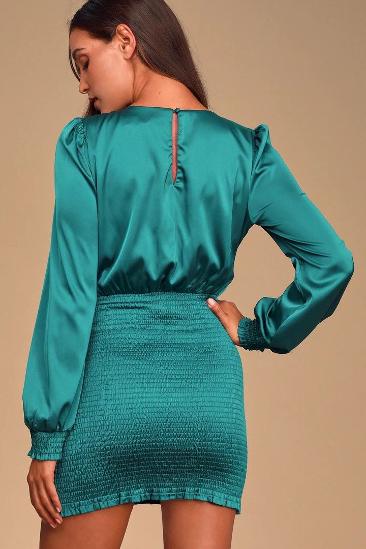 Lulus green store long sleeve dress