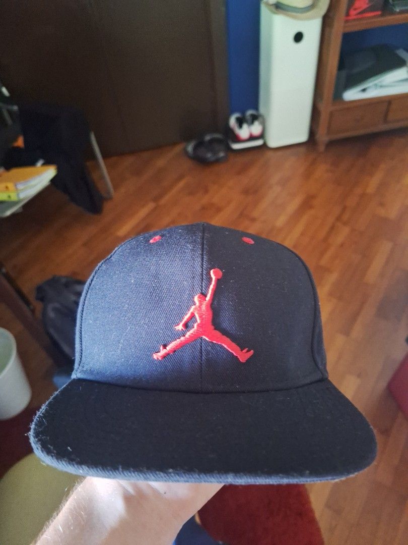 michael jordan hat he wears