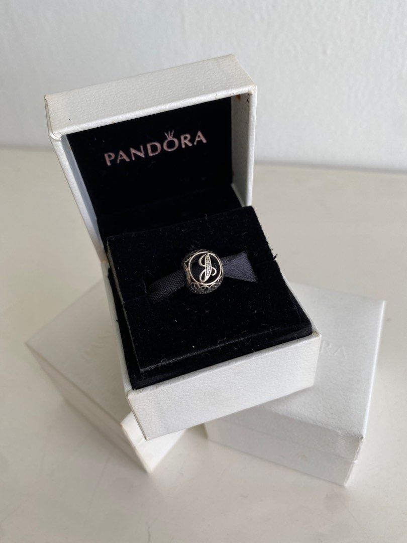 Pandora Initials ORIGINAL Pandora Letter Initial J Charm, Barang