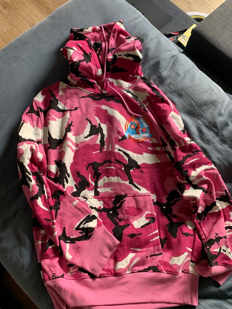 Moschino deals camo hoodie