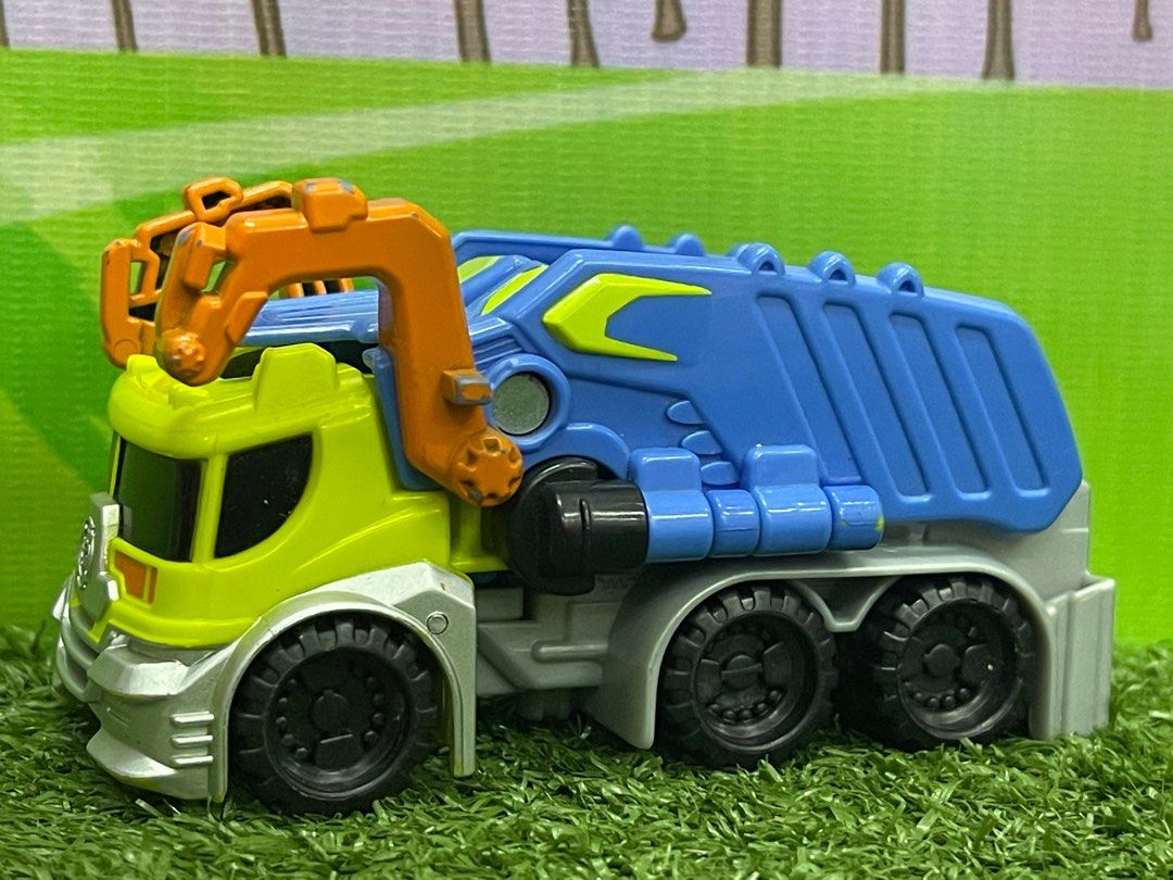 Playskool heroes transformers on sale rescue bots salvage