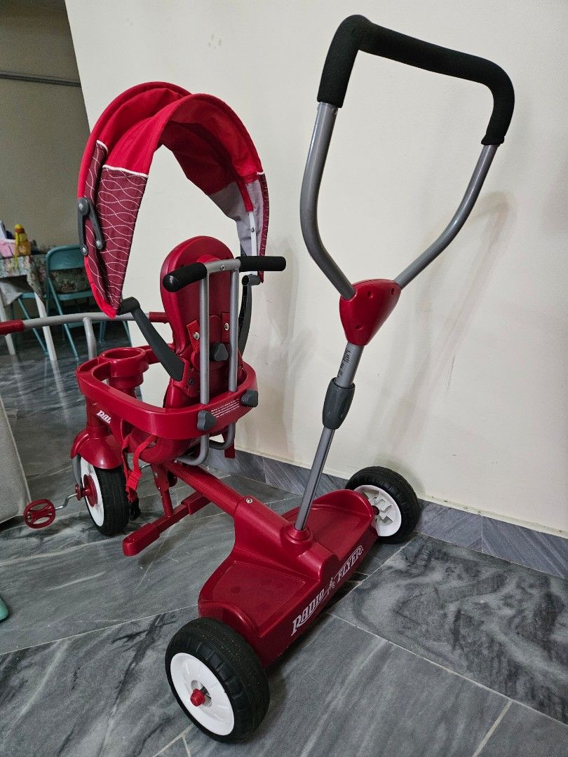 Ride and stand trike top