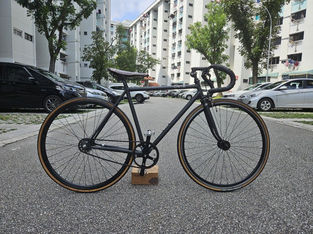Road bike. Track bike. Creme Automatix