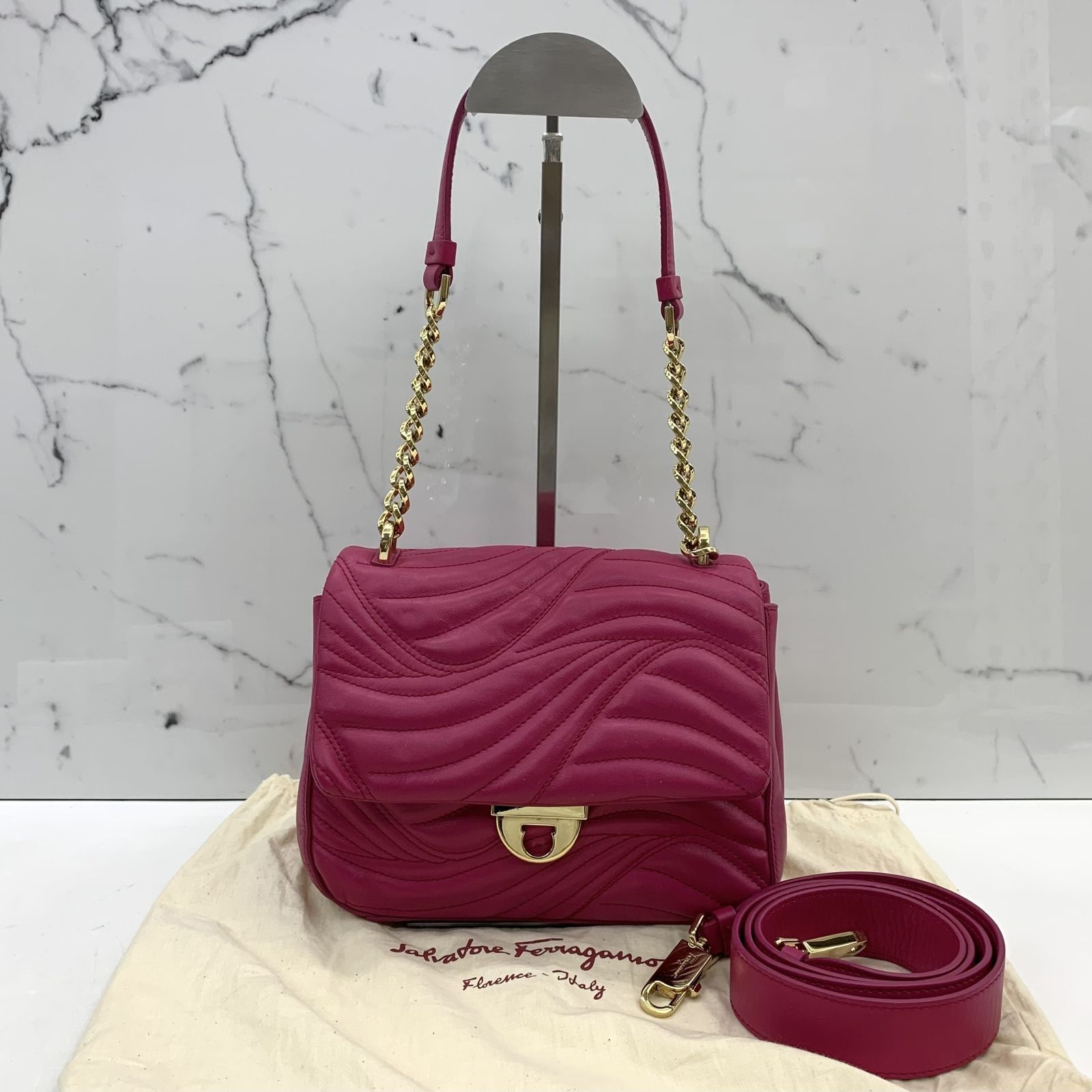 SALVATORE FERRAGAMO PINK CHAIN SHOULDER BAG 237040406 AL Luxury