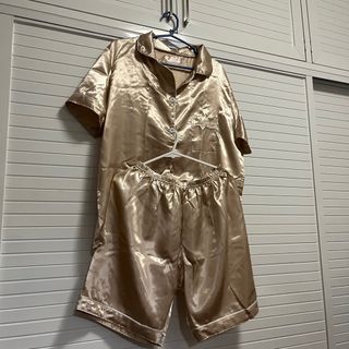 (Category: ) located in . Submitted by thriftminded1 (Listing ID 1271535416, Image 1). Description: .