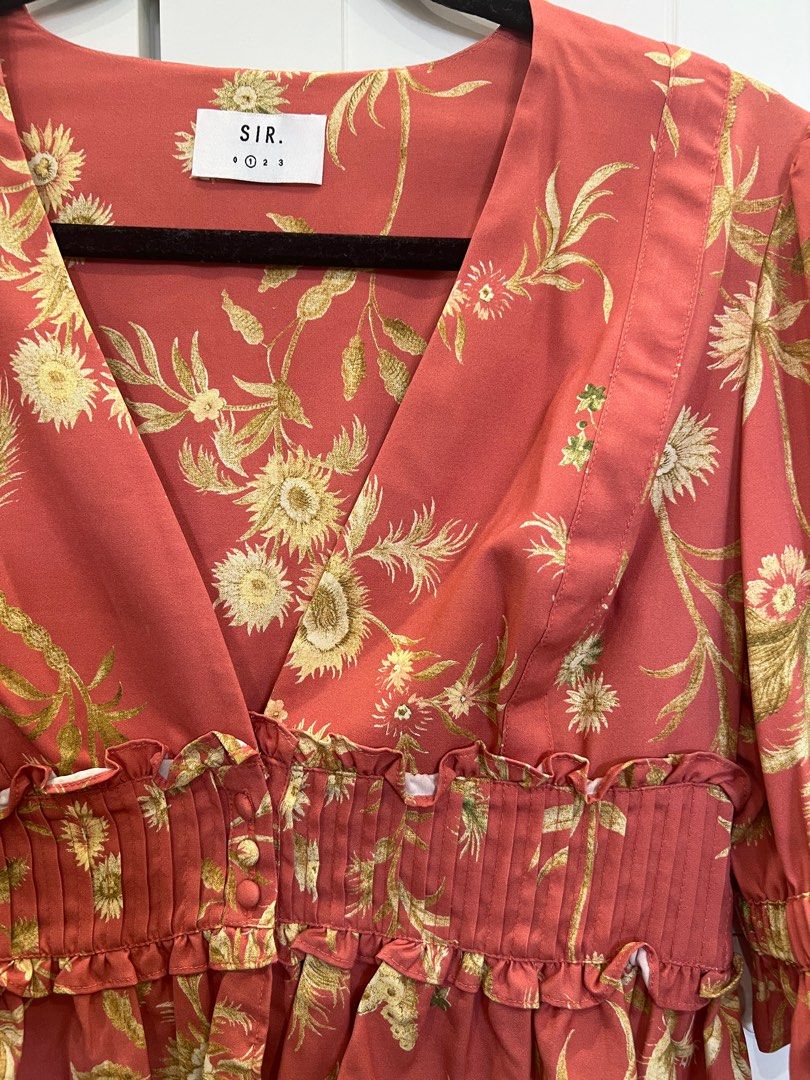 Sir the Label Top (Category: Blouses) located in Manila. Submitted by cheemishops (Listing ID 1271473442, Image 3). Description: Purchased for 200+ aud Sir the label size 1 For pre-order From Australia. Will be shipped on January 9 if you purchase. .