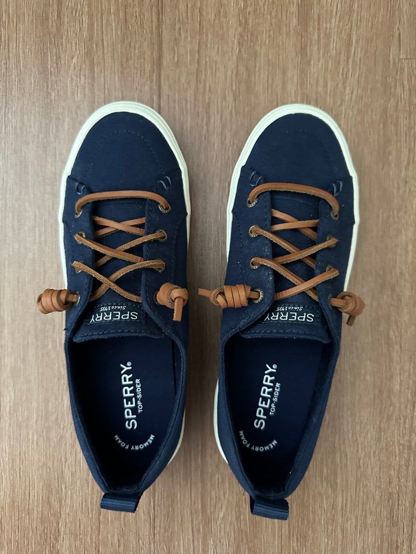 Navy blue deals sperry sneakers