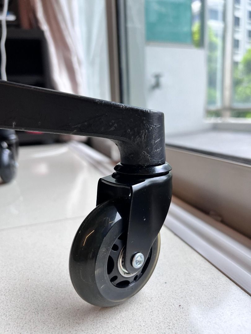 Steelcase leap rollerblade wheels deals
