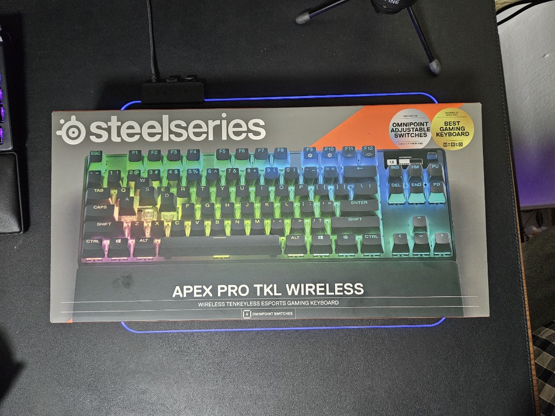 SteelSeries Apex Pro TKL Mechanical Gaming Keyboard Unboxing