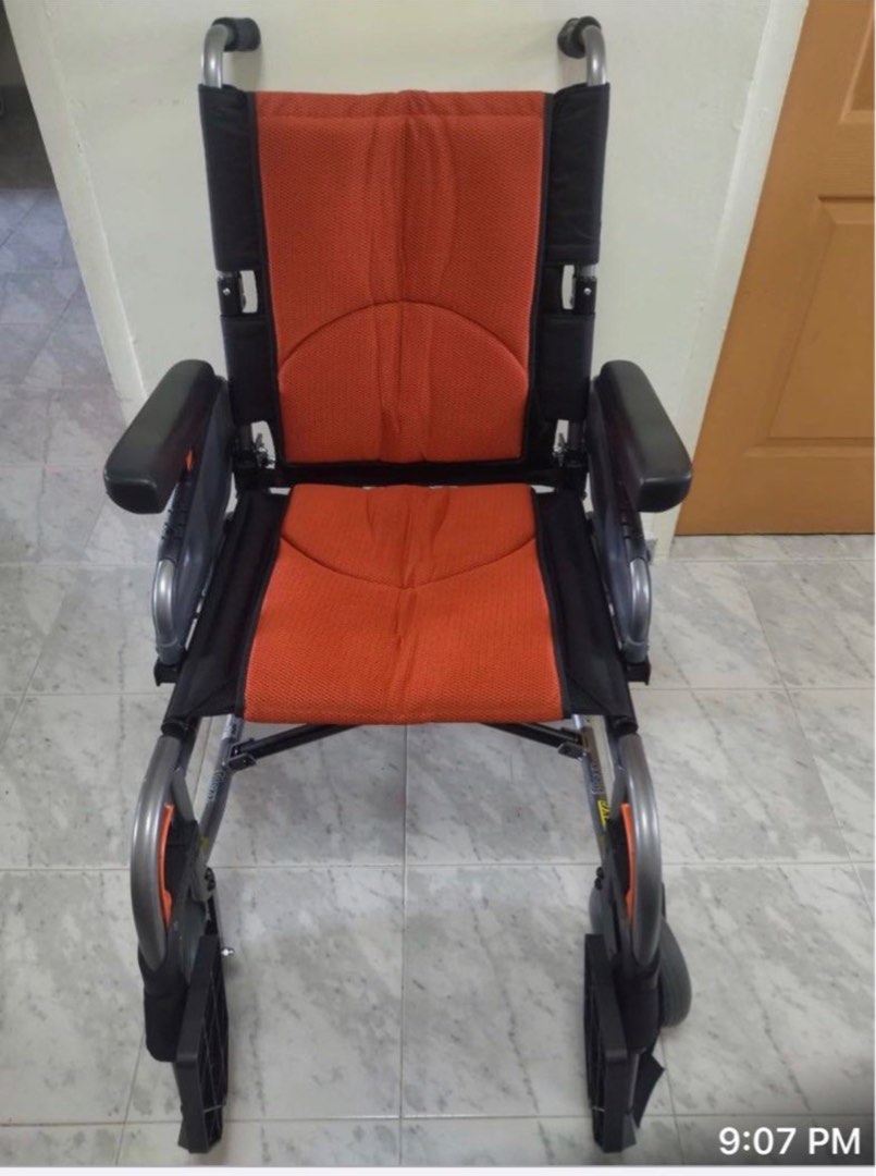 Titanium Premium Wheelchair, Health & Nutrition, Assistive