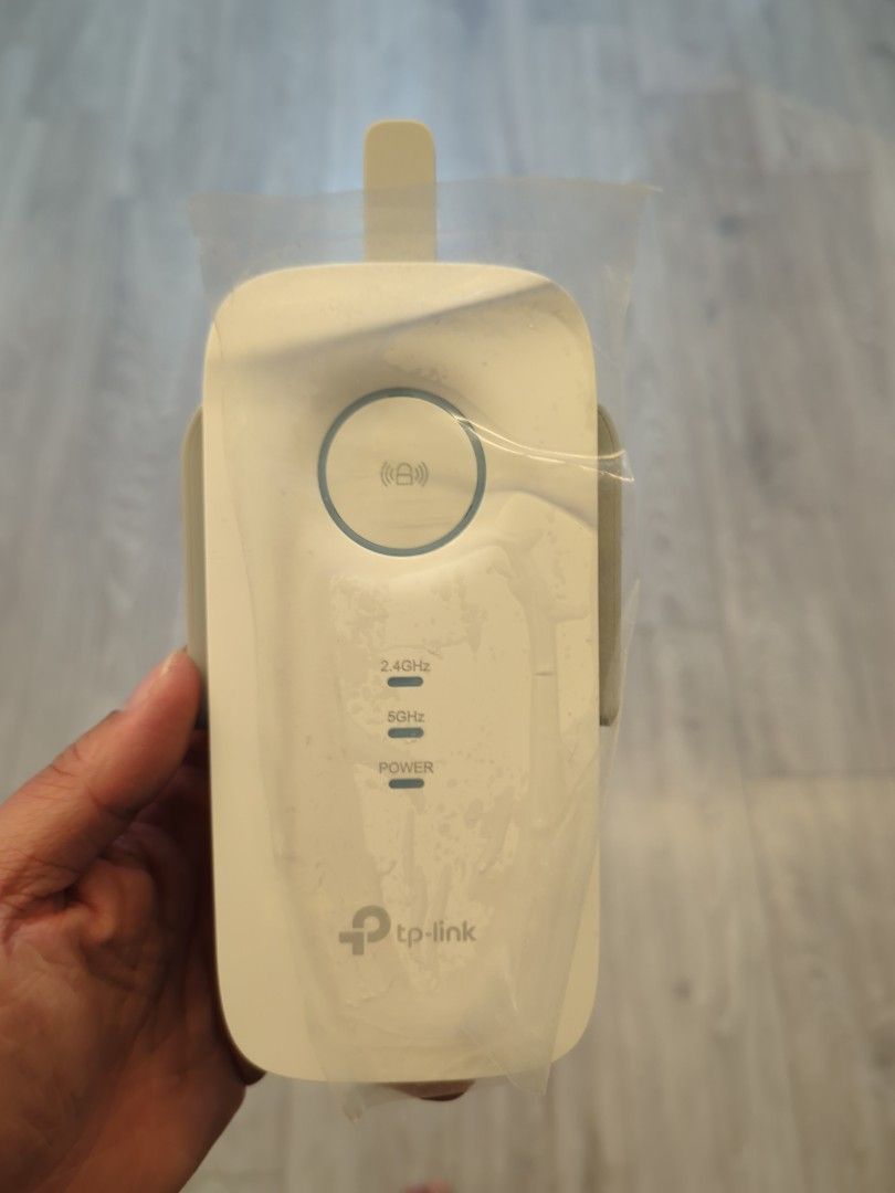 TP Link AC 1750 Wifi Range Extender, Computers & Tech, Parts ...