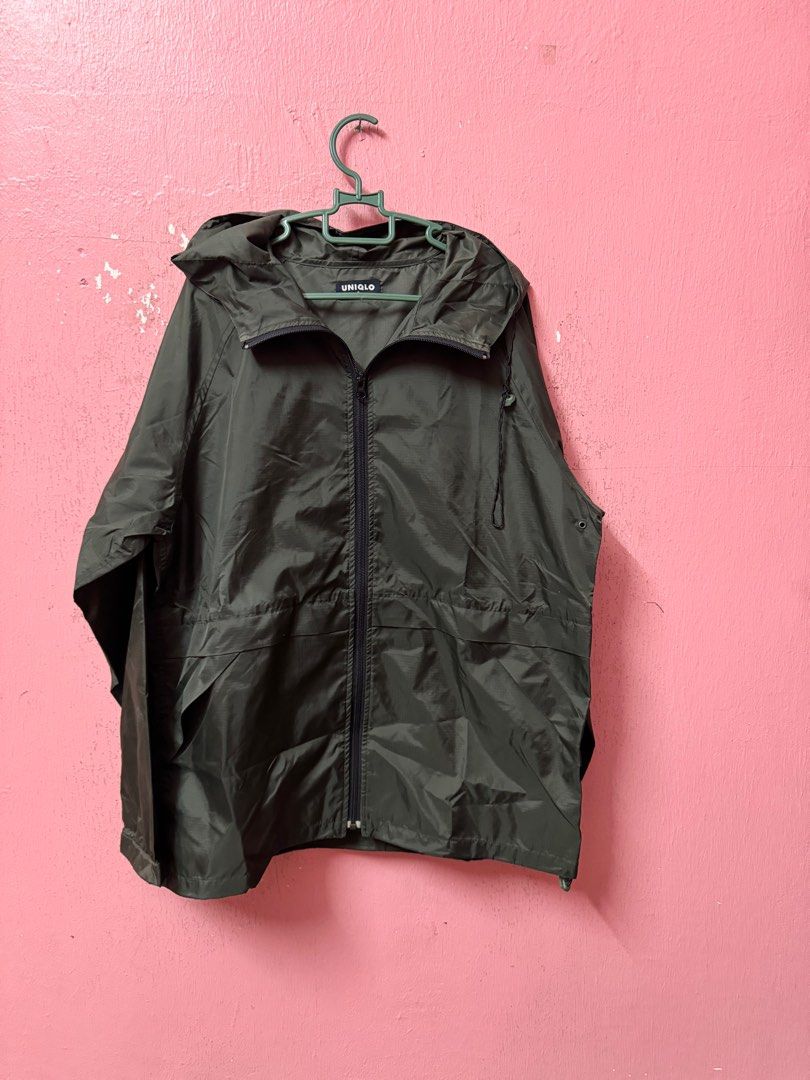 Uniqlo shop hiking jacket