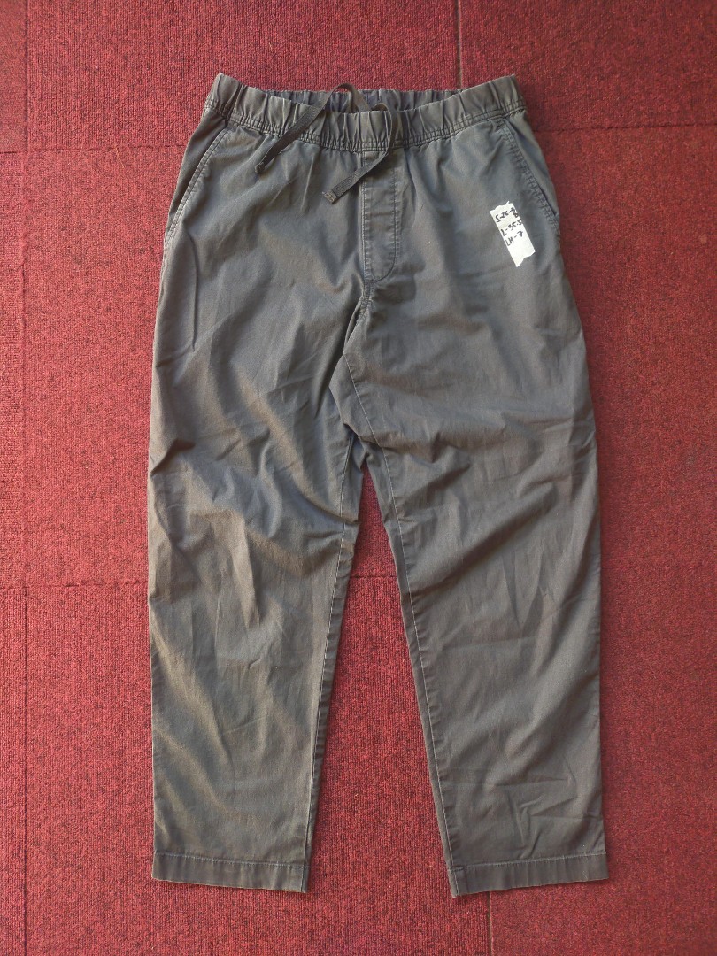 Uniqlo Pants, Men's Fashion, Bottoms, Jeans on Carousell