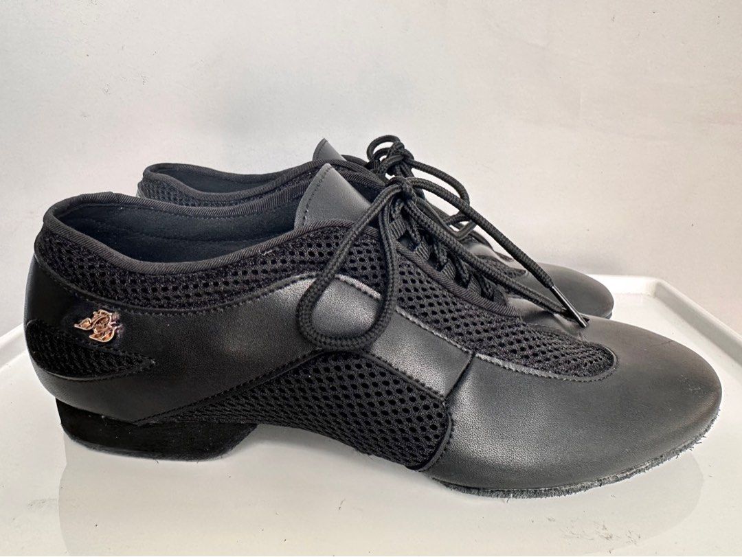 Unisex Black Dance Shoes Size 39