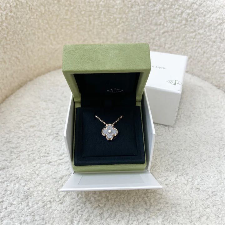 Van Cleef & Arpels VCA Holiday Pendant Necklace 2023 with Obsidian and Diamond in 18K Rose Gold