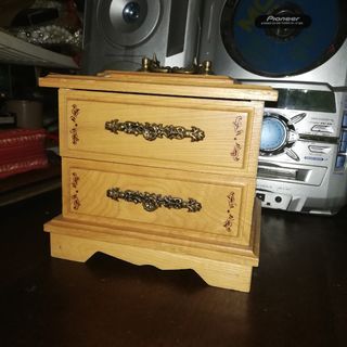 vintage sankyo jewelry  music box