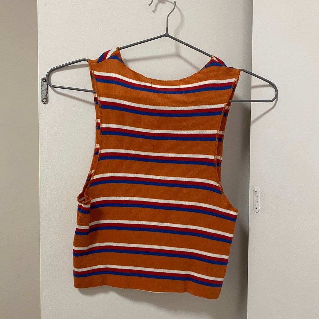 Zara Striped Sleeveless Crop Top (Category: Sleeveless) located in Quezon City. Submitted by nfdcloset (Listing ID 1271522202, Image 3). Description: Used only once or twice! No flaws :).