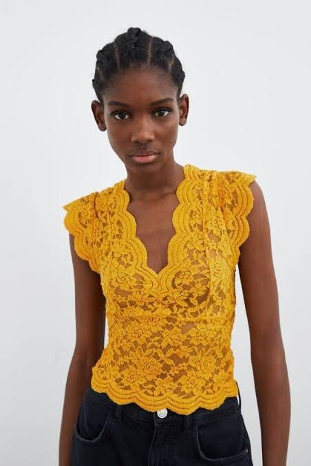 Yellow lace deals top zara