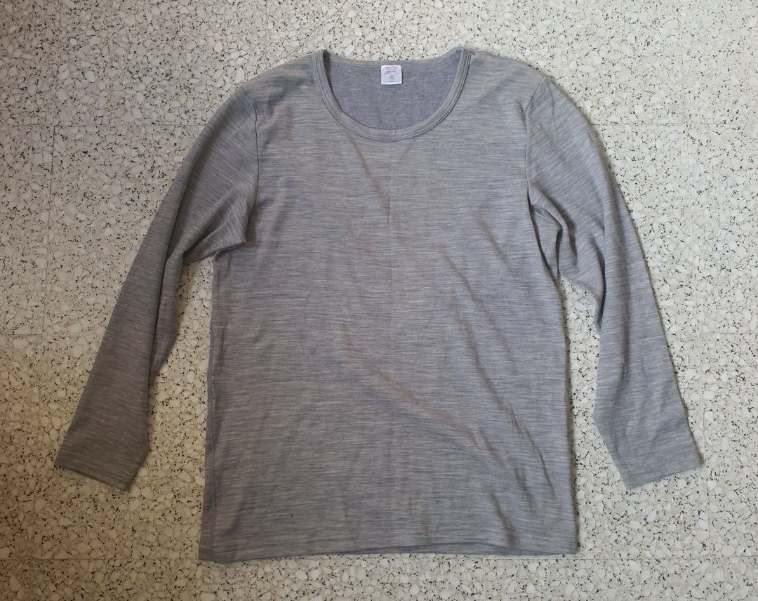 NEW Uniqlo Charcoal Gray Heattech Shirt Men Small S Heat Tech T