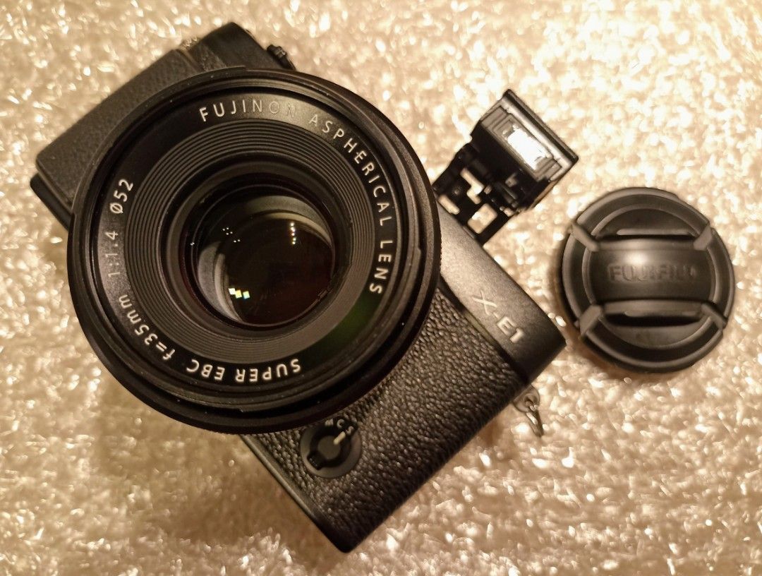 富士XE1 機身+ 富士原厰XF 35mm f1.4R 鏡頭Fujifilm X-E1 body +