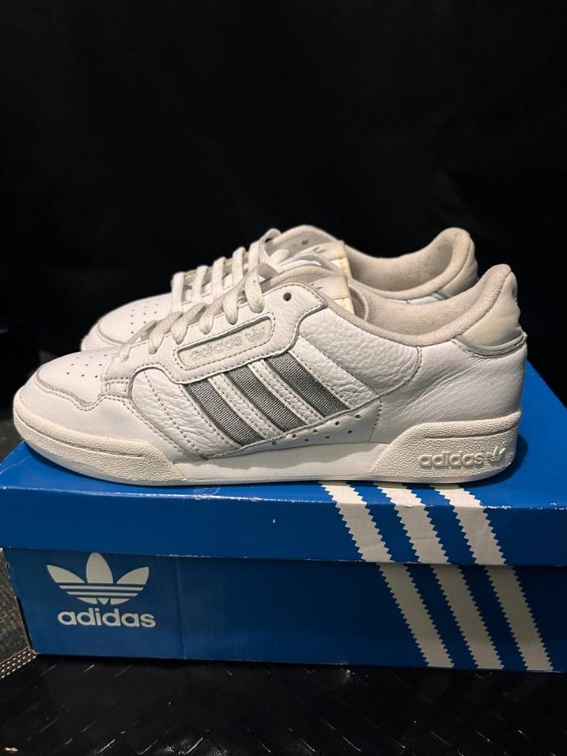 Adidas Continental 80 Stripes US9 Womens (Category: Sneakers) located in Las Pinas. Submitted by drummerjazz (Listing ID 1271692355, Image 1). Description: Adidas Continental 80 Sneakers RFS: Wrong Size need to get one size up Note: The box in the photo is not its box. I just used the size 10 mens box for capturing the photo Used once to try the fitting but the size is small for my feet and its uncomfortable. So I have to get one size bigger. lal