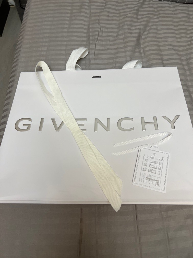 Authentic Brand New Givenchy Limited Edition Medium Paper bag