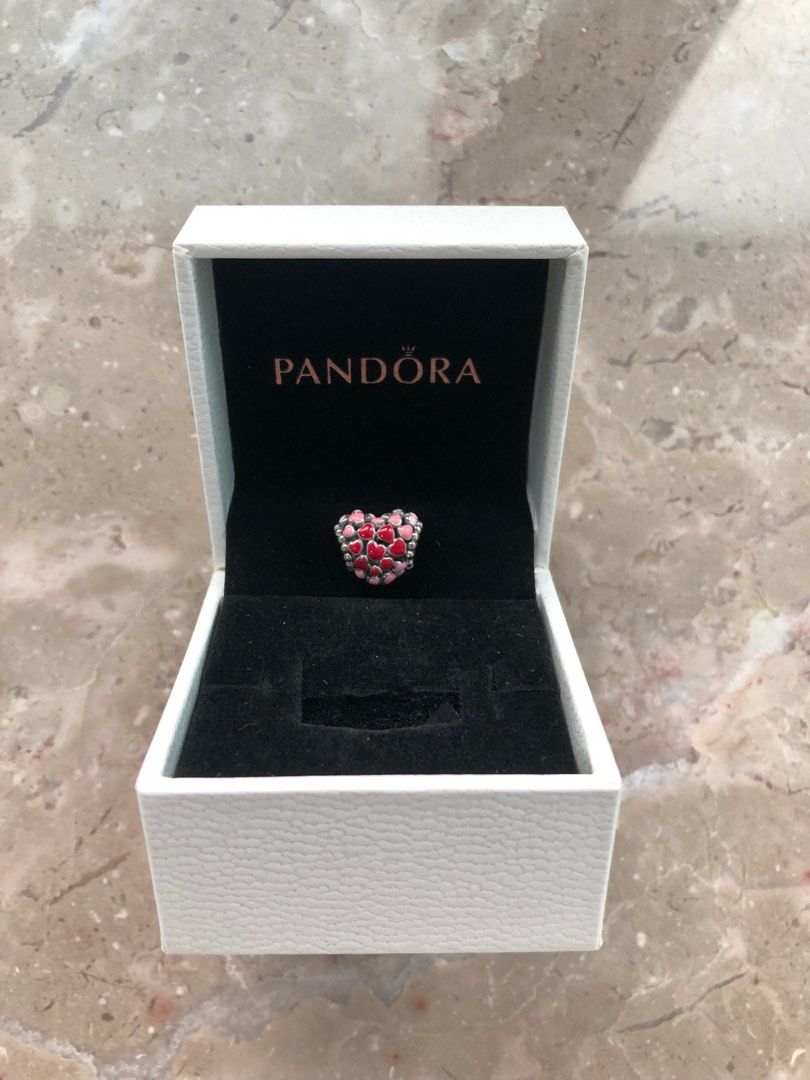 Pandora burst clearance of love charm