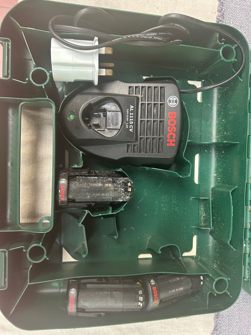 Bosch psr 10.8 li charger outlet