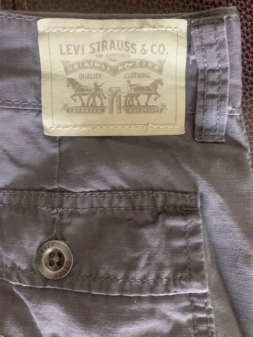 Levi short sale store
