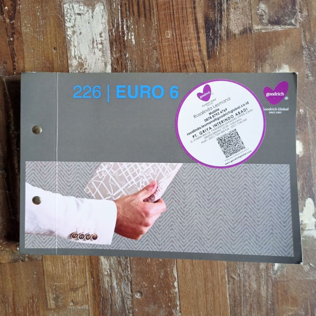 Buku Sampel Wallpaper Goodrich 226 Euro 6, Desain & Kerajinan Tangan