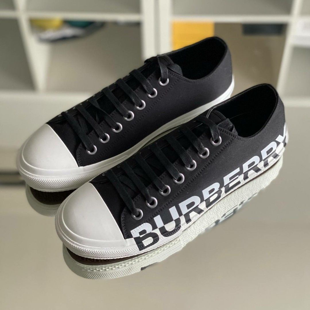 BURBERRY SNEKAES Luxury Sneakers Footwear on Carousell