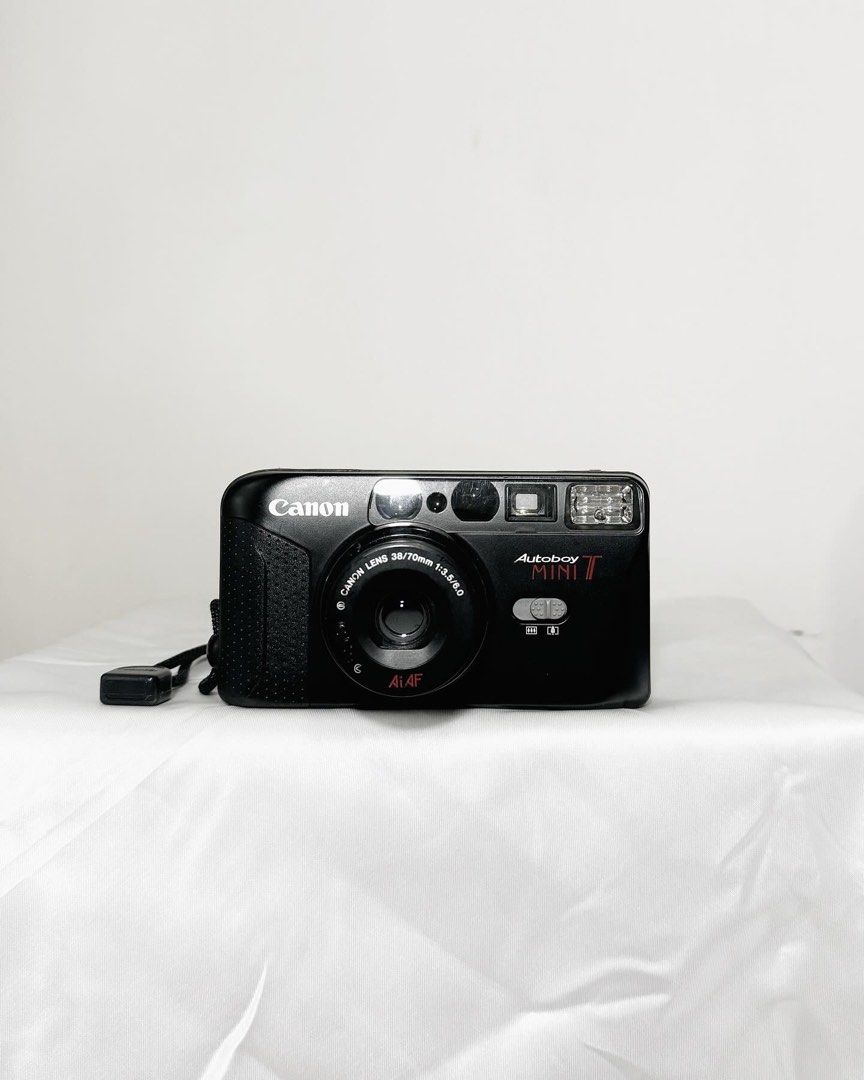 Canon Autoboy Mini T (35mm point and shoot film camera