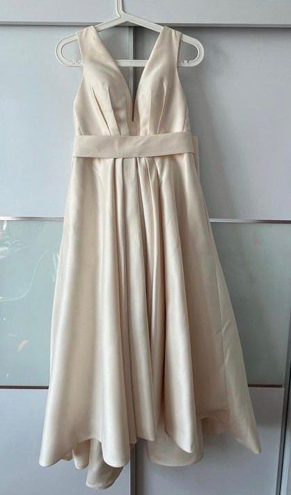 Champagne colour dress / engagement gown, Women's Fashion, Dresses & Sets,  Evening dresses & gowns on Carousell