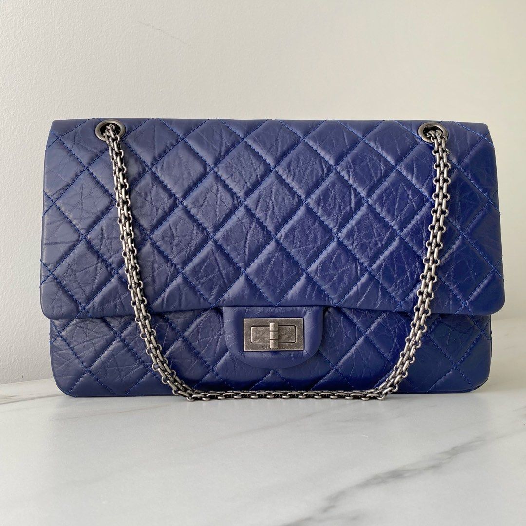 Chanel 2.55 Reissue Quilted Calfskin 227 Flap Bag Luxury Bags