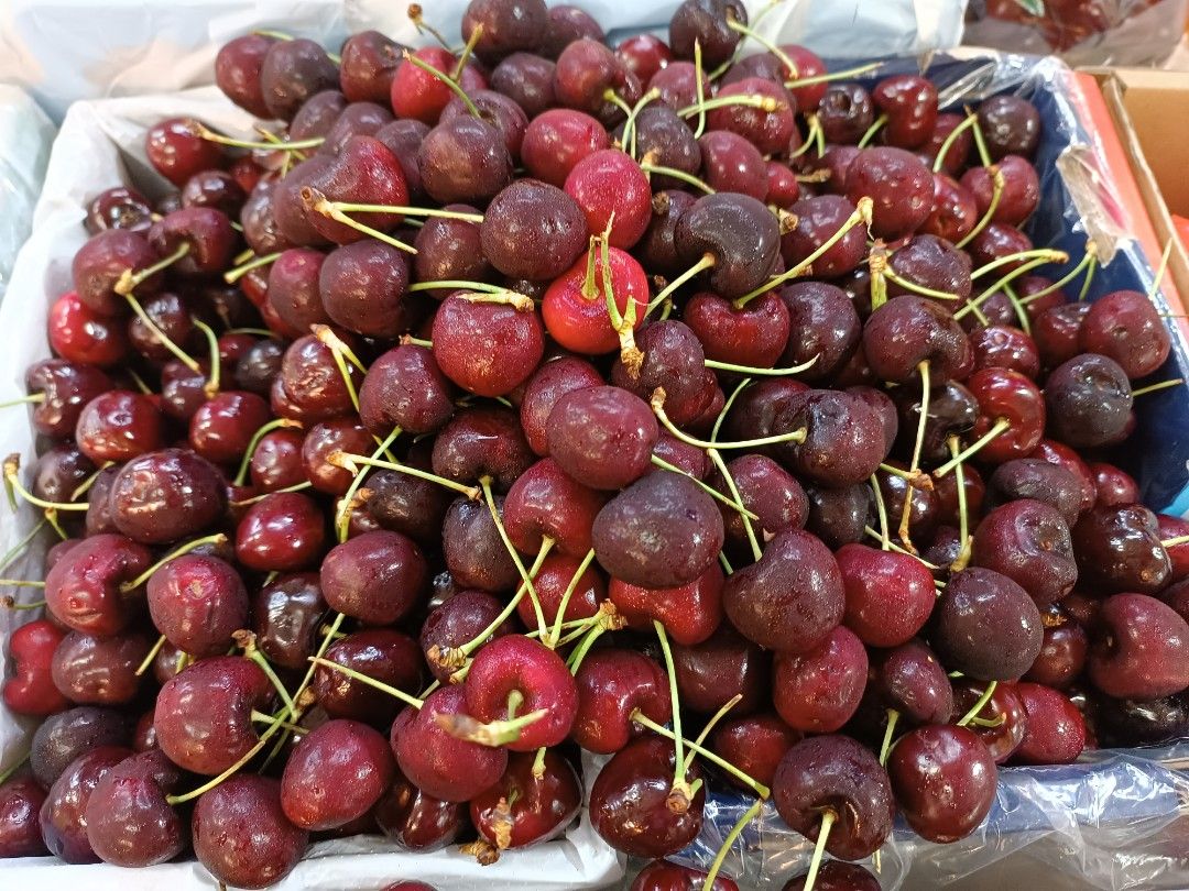 Cherries (2830mm)500gm, Food & Drinks, Fresh Produce on Carousell