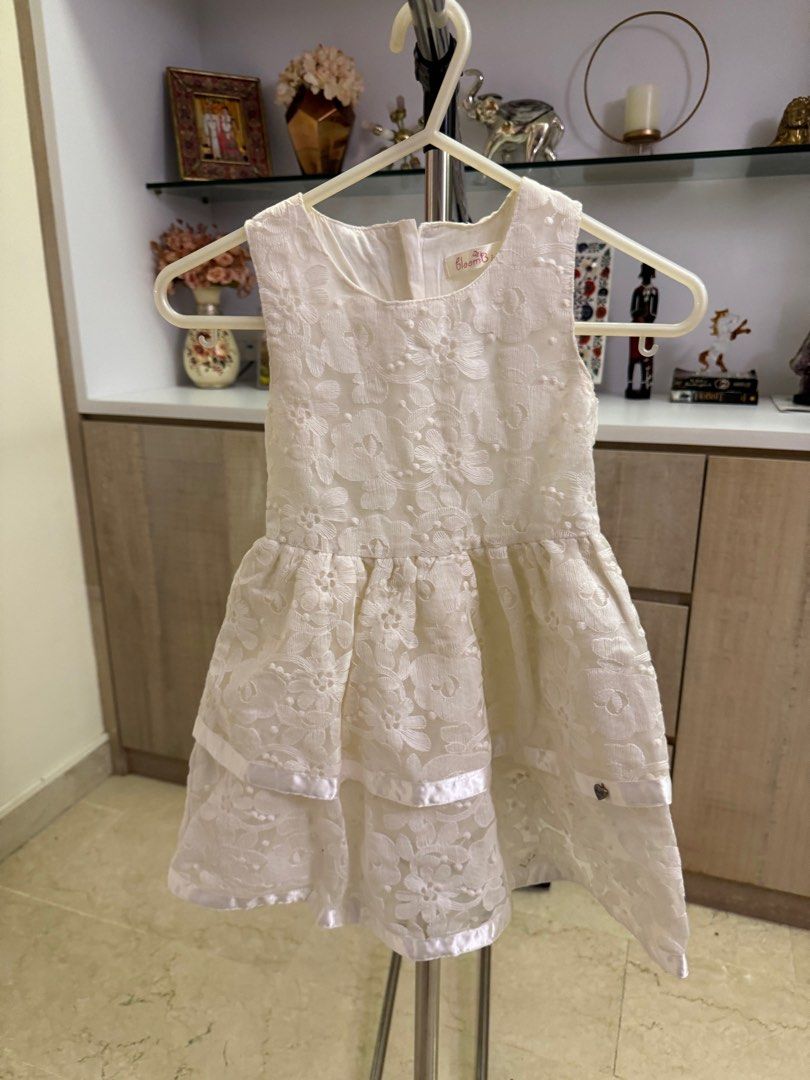 White frock for outlet 4 year girl