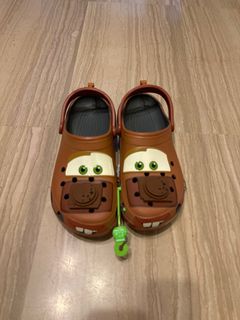 (Category: ) located in . Submitted by snkrhead18 (Listing ID 1271648520, Image 1). Description: .
