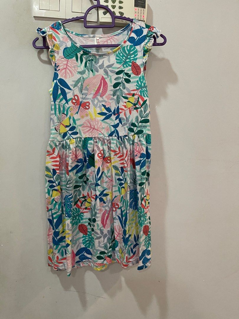 De Facto flowery dress, Babies & Kids, Babies & Kids Fashion on Carousell