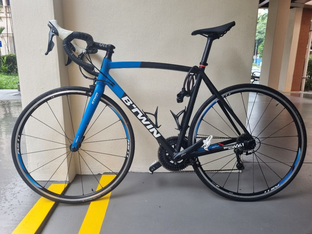 Decathlon B Twin Ultra 700AF Road Bicycle btwin af700