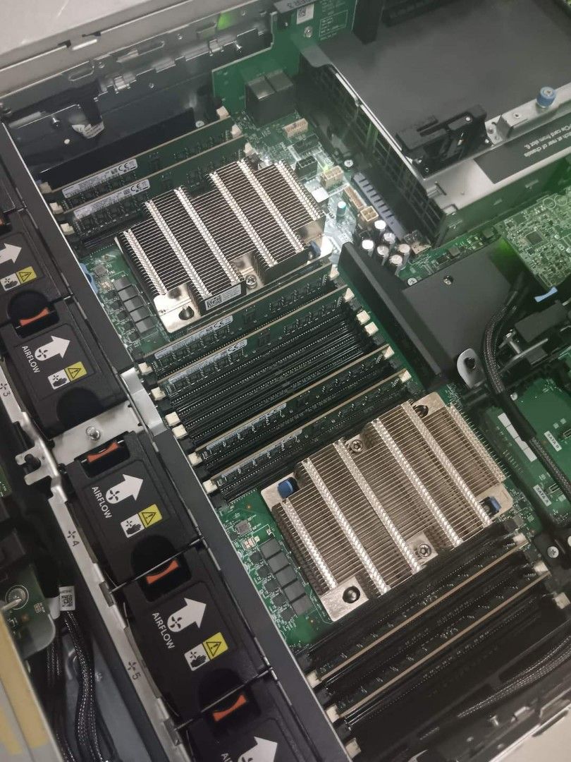 Dell PowerEdge R740, Computers & Tech, Parts & Accessories, Networking